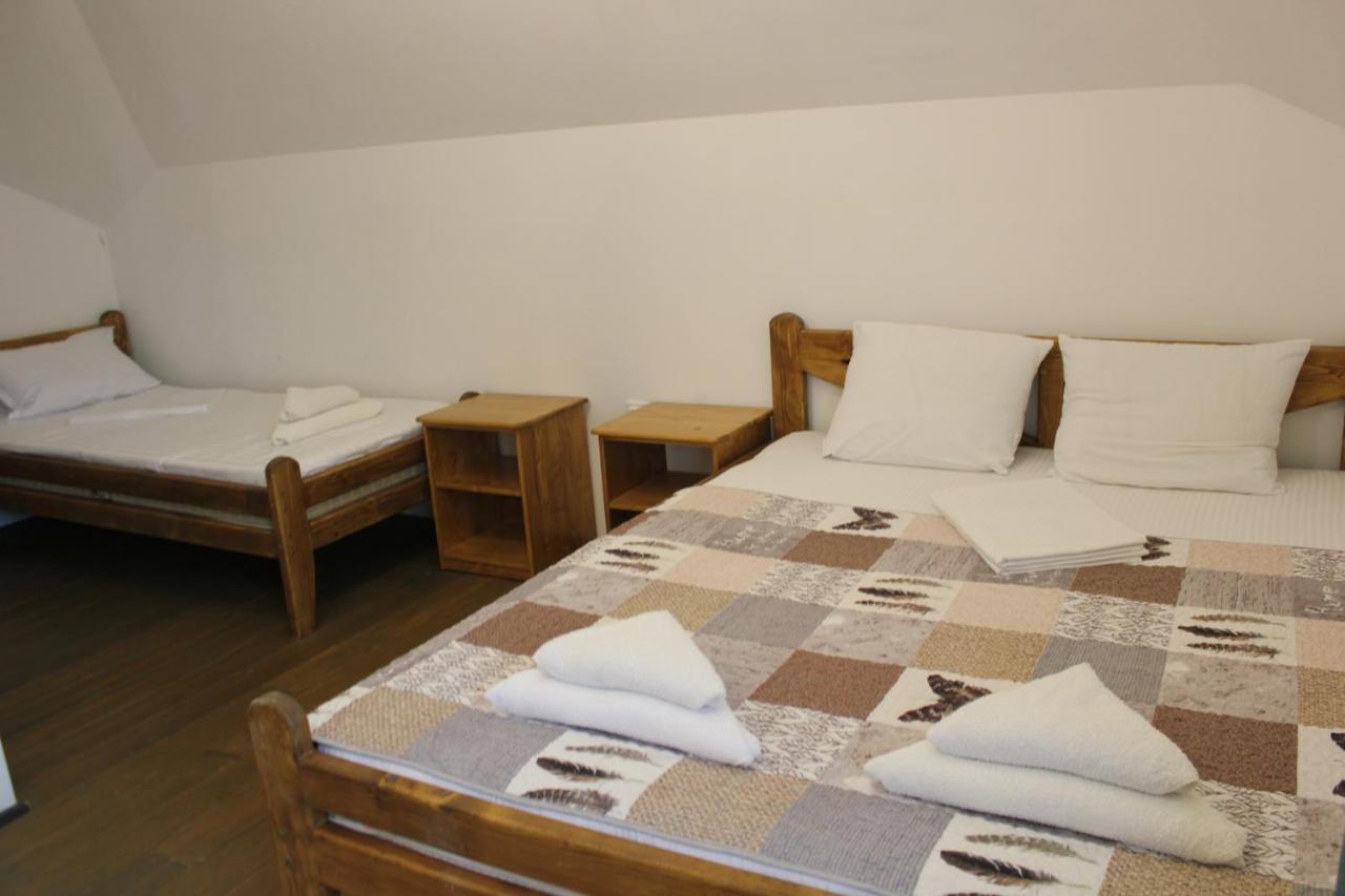 Cerdacul Cu Stuf Hotell Sfântu Gheorghe Exteriör bild