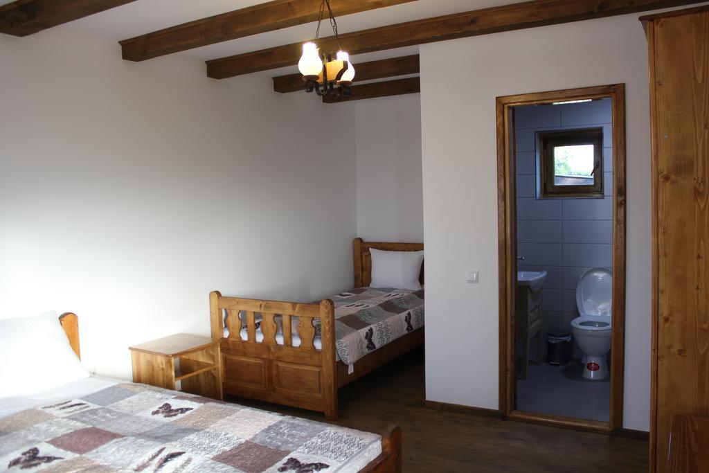 Cerdacul Cu Stuf Hotell Sfântu Gheorghe Exteriör bild